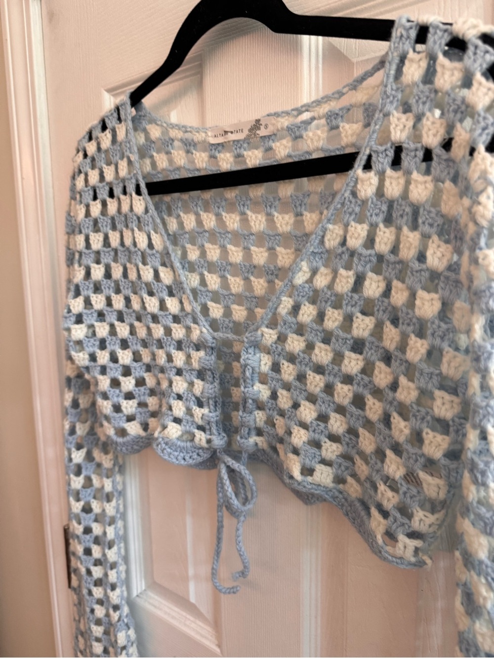 ALTAR’D STATE Crochet Bell Sleeve Boho Cardigan Sweater Blue White Check Small - Picture 3 of 7